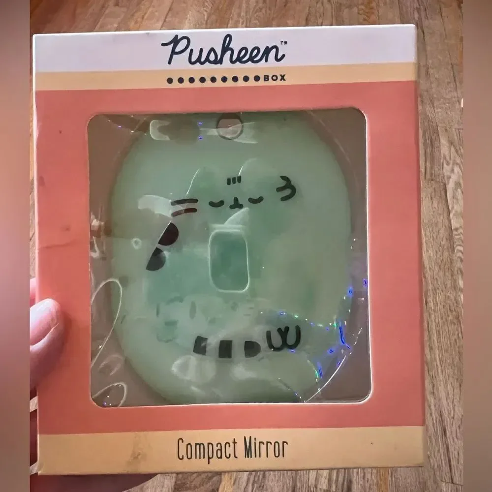 PUSHEEN compact mirrorr